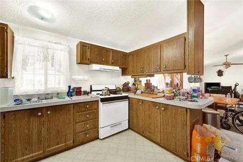 Tiny photo for 521 Divisidero, Corning, CA 96021 (MLS # SN25246237)