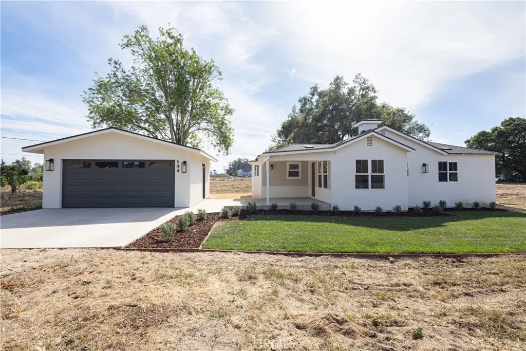 544 S Oakglen