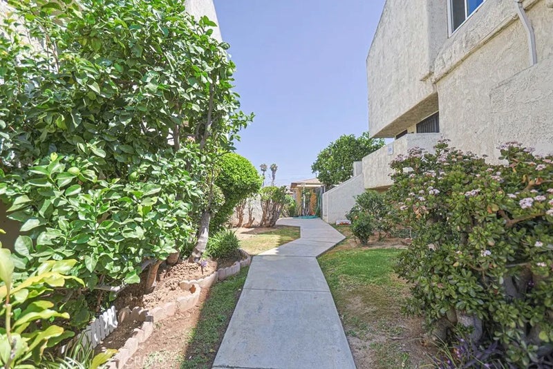 332 Pomelo Avenue B