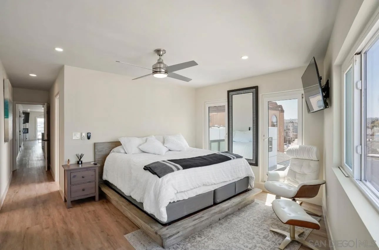 2820 Bayside Walk 2