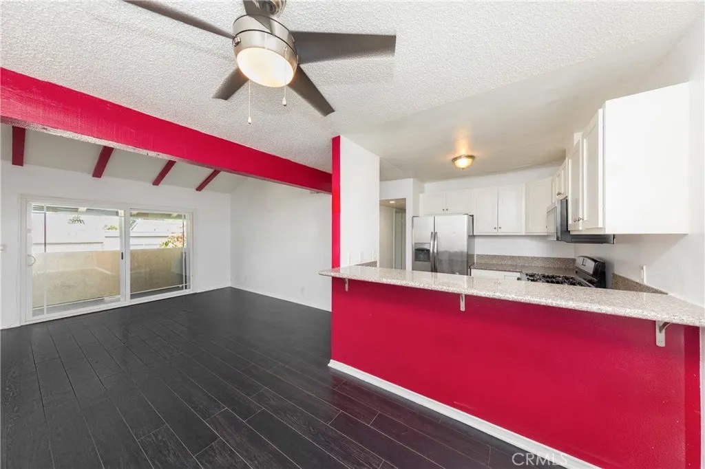 10636 Woodley Avenue 34