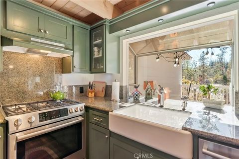 Tiny photo for 27685 High Knoll Rd, Lake Arrowhead, CA 92352 (MLS # IG25271951)