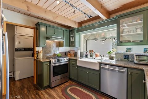 Tiny photo for 27685 High Knoll Rd, Lake Arrowhead, CA 92352 (MLS # IG25271951)