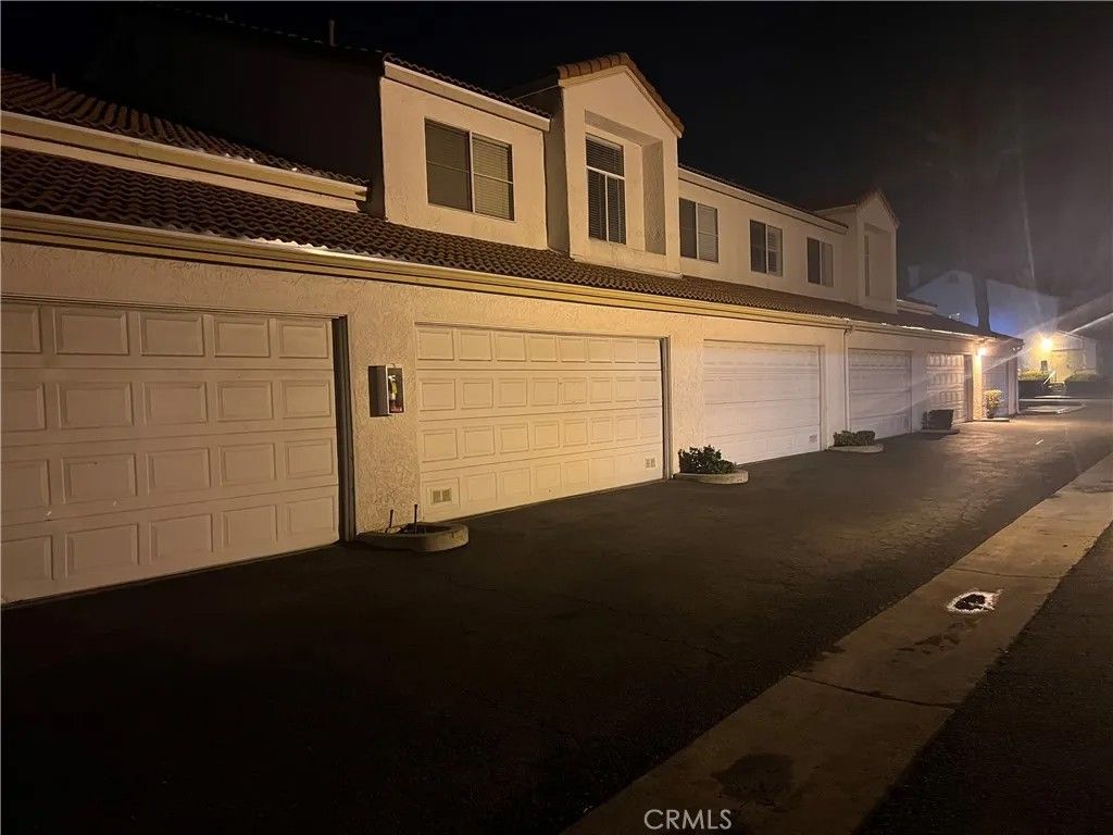 Photo of 29581 Cara Way, Temecula, CA 92591 (MLS # OC25267343)