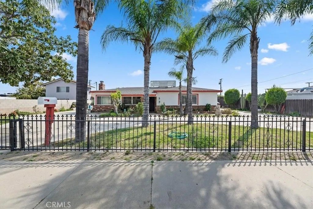 Photo of 836 Woodlawn St, Ontario, CA 91761 (MLS # SW26054157)