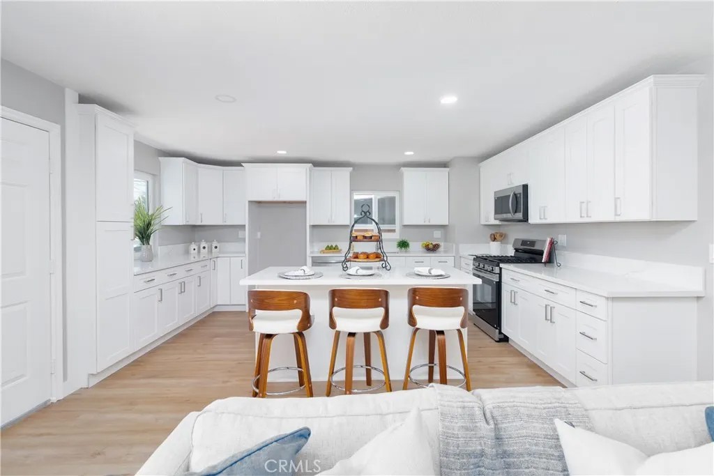 11914 Hastings
