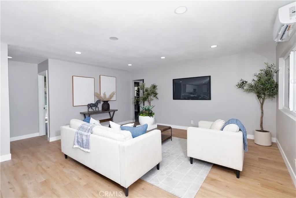11914 Hastings