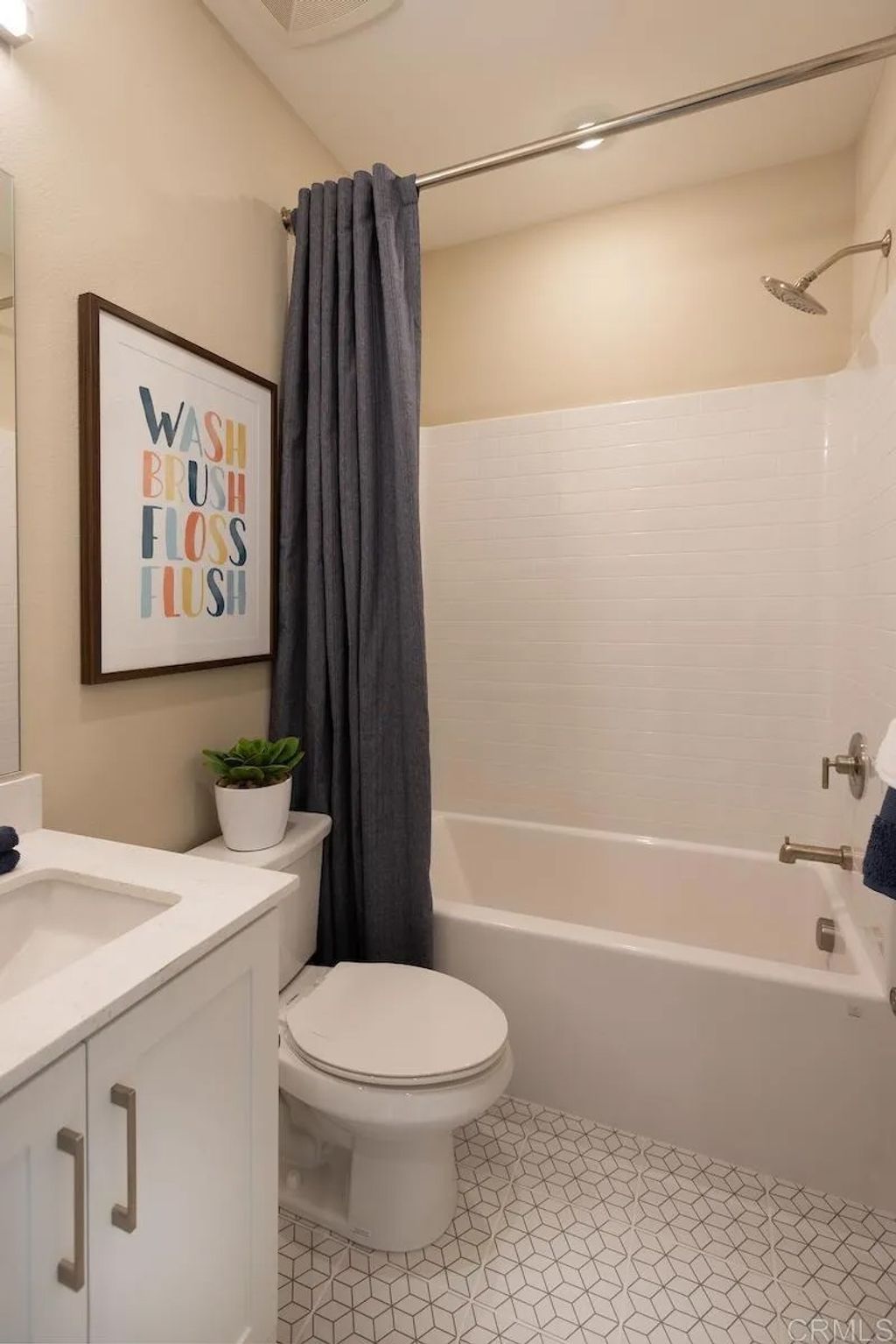 Photo of 512 Avenida Centro #113, Chula Vista, CA 91910 (MLS # NDP2603466)