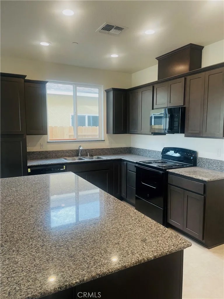 117 Squaw Valley Dr.