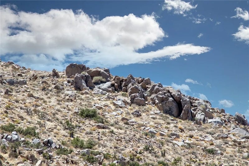 60300 Mountain