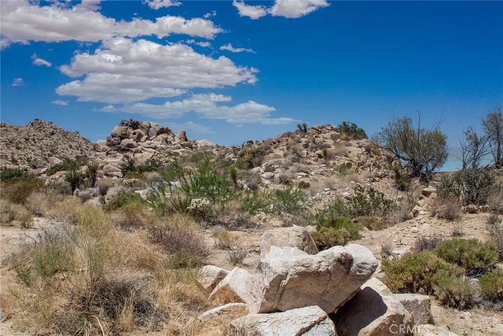 60300 Mountain