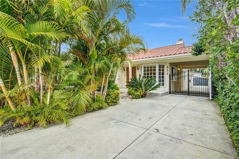 Photo of 434 S Clark Dr, Beverly Hills, CA 90211 (MLS # SR26029340)