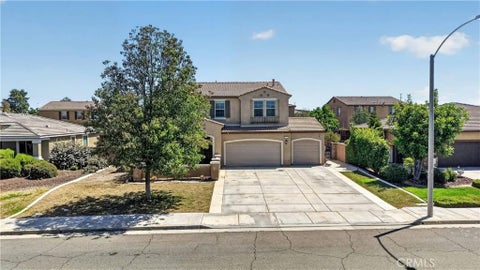 Photo of 29113 Fall River, Menifee, CA 92584 (MLS # CV26149414)