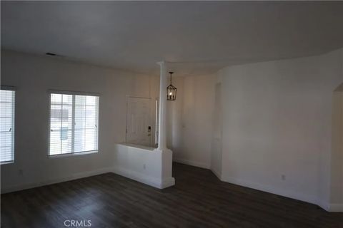 Tiny photo for 6607 Radio Flyer Dr, Bakersfield, CA 93312 (MLS # SR25244265)