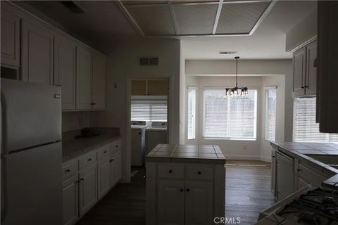Tiny photo for 6607 Radio Flyer Dr, Bakersfield, CA 93312 (MLS # SR25244265)