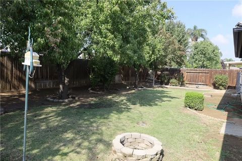Tiny photo for 6607 Radio Flyer Dr, Bakersfield, CA 93312 (MLS # SR25244265)