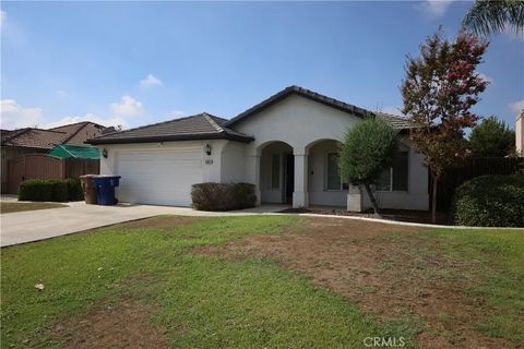 Photo of 6607 Radio Flyer Dr, Bakersfield, CA 93312 (MLS # SR25244265)