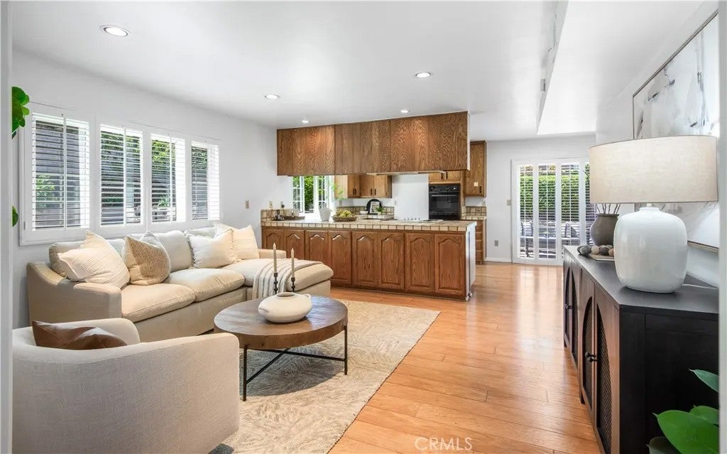 27857 Longhill