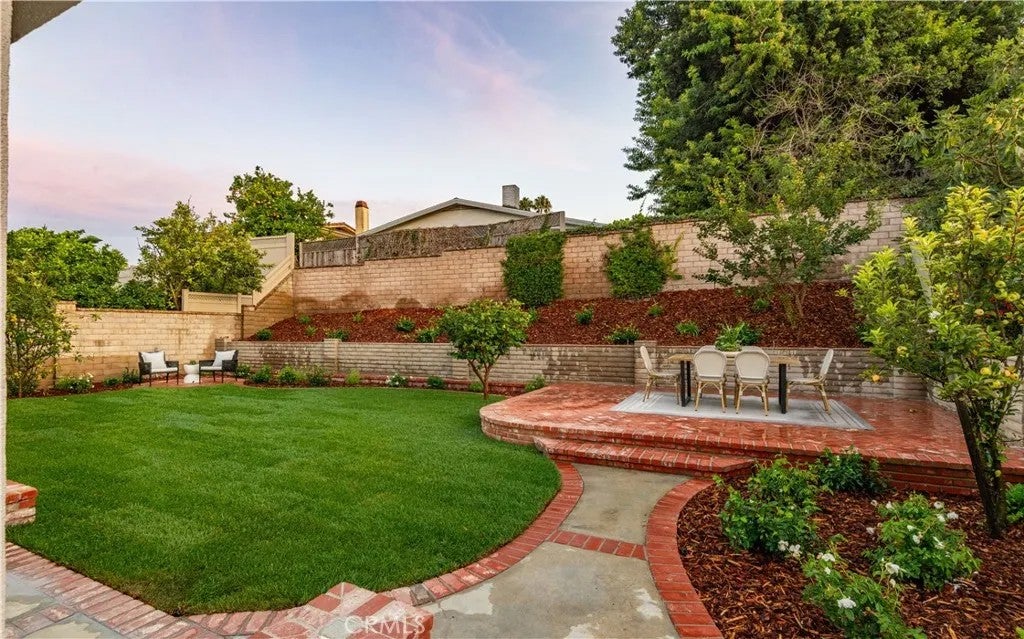 27857 Longhill