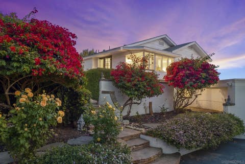Photo of 10409 Grandview Dr, La Mesa, CA 91941 (MLS # 260010298)