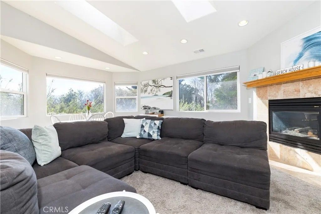 Photo of 410 Island Street, Morro Bay, CA 93442 (MLS # NS25273417)