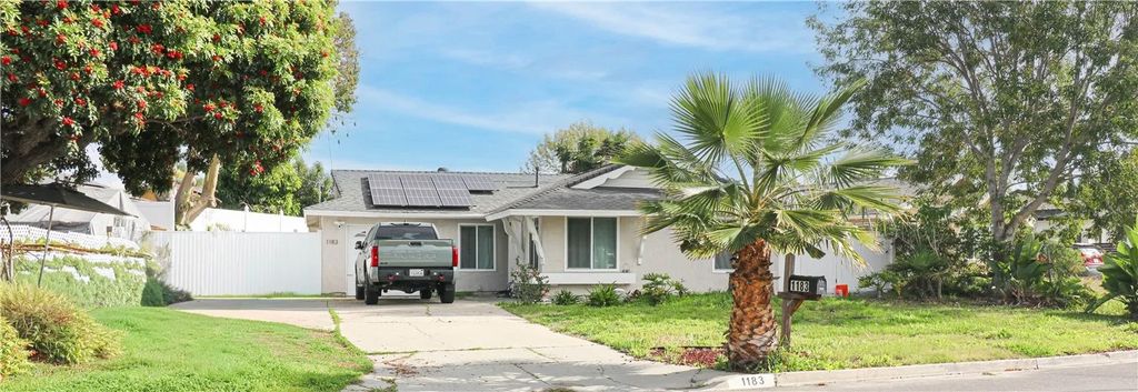 Photo of 1183 Woodrail Dr, Vista, CA 92083 (MLS # PW26104699)