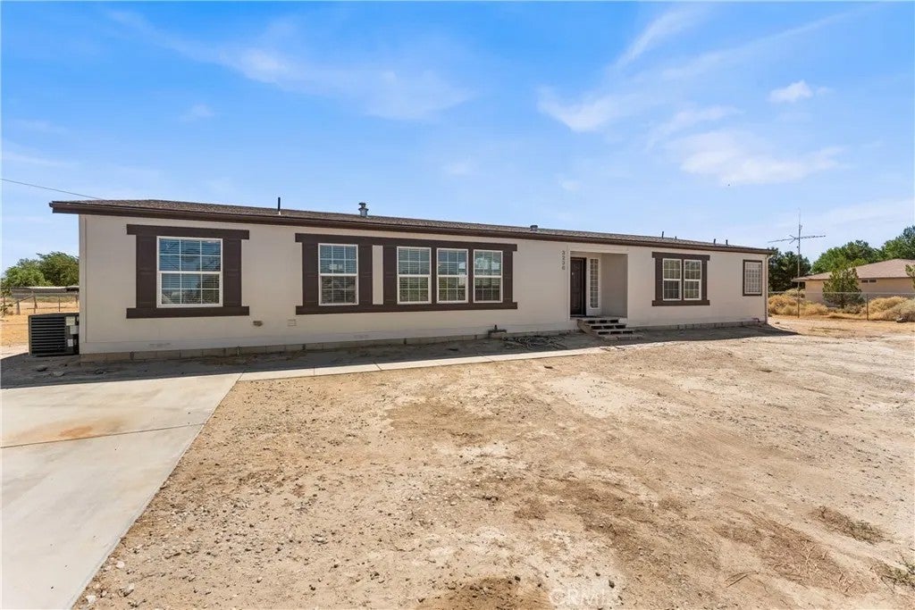 3236 E Avenue H2