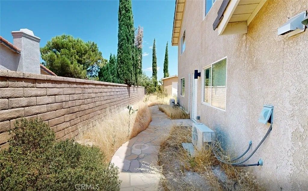 Photo of 5637 Redwood Ave #B, Palmdale, CA 93551 (MLS # BB26044759)