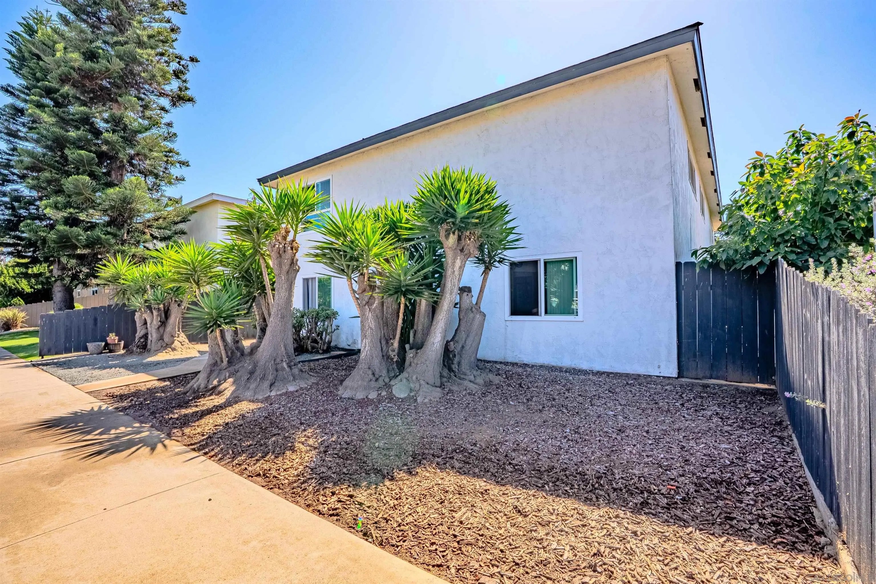 269 Elder Ave