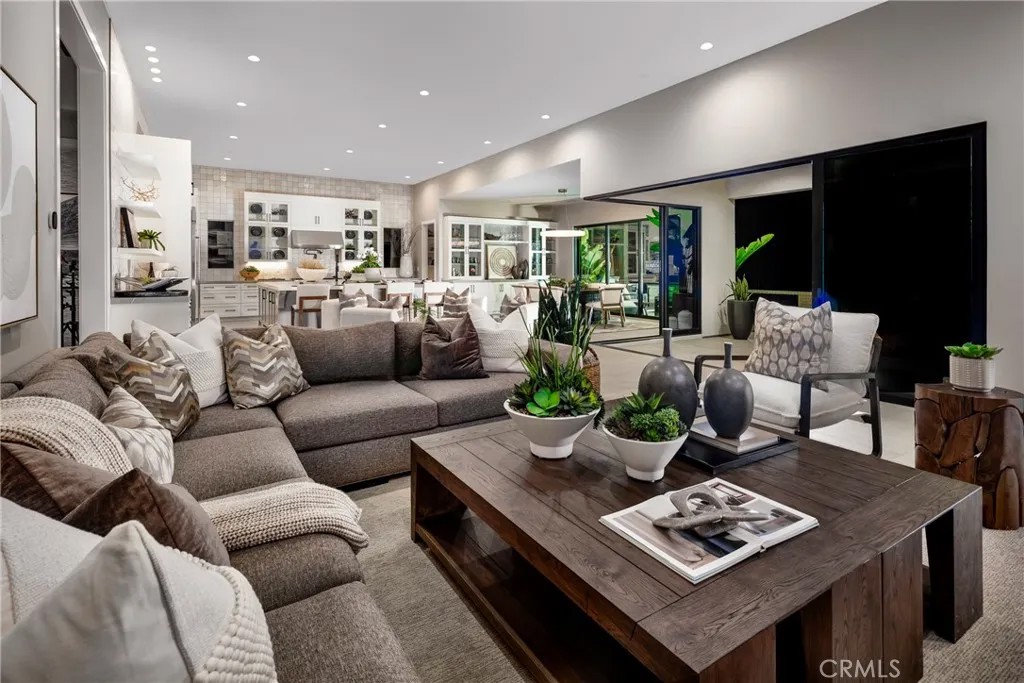 29975 N Avenida Sierra Madre
