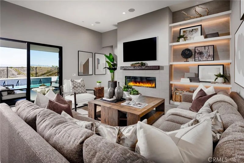 29975 N Avenida Sierra Madre