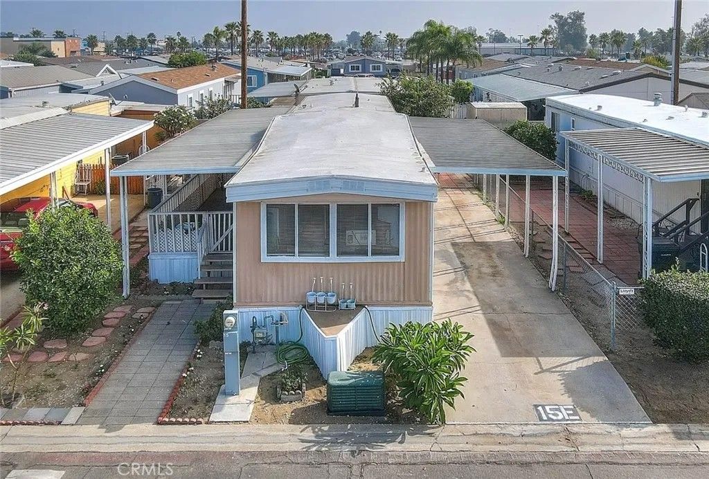 Photo of 17333 Valley Blvd #15E, Fontana, CA 92335 (MLS # CV26076956)