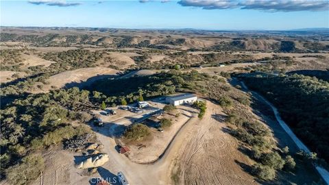 Tiny photo for 4265 Nickel Creek Road, San Miguel, CA 93451 (MLS # NS25258988)
