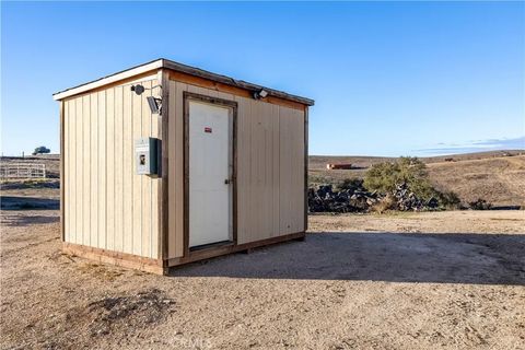 Tiny photo for 4265 Nickel Creek Road, San Miguel, CA 93451 (MLS # NS25258988)