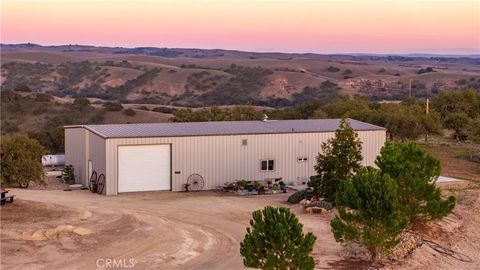 Tiny photo for 4265 Nickel Creek Road, San Miguel, CA 93451 (MLS # NS25258988)