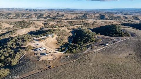 Tiny photo for 4265 Nickel Creek Road, San Miguel, CA 93451 (MLS # NS25258988)