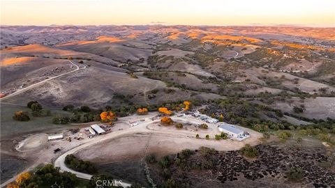 Tiny photo for 4265 Nickel Creek Road, San Miguel, CA 93451 (MLS # NS25258988)