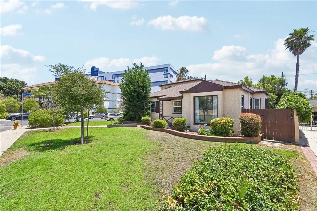 6320 W 85th Street