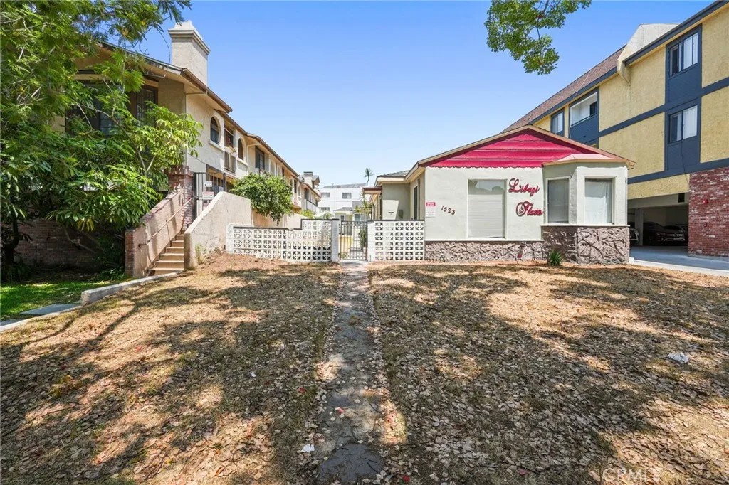 1523 Rock Glen Avenue