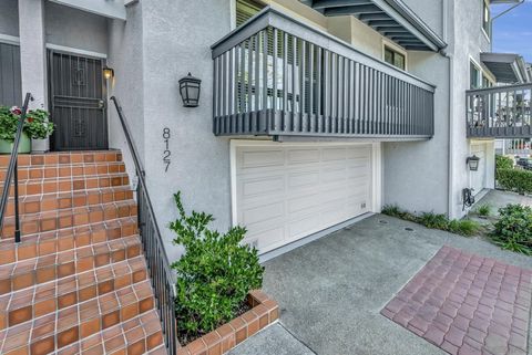 8127 Caminito Mallorca La Jolla CA 92037