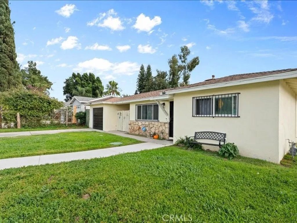 Photo of 27111 Millar St, Highlands, CA 92346 (MLS # IG26024818)