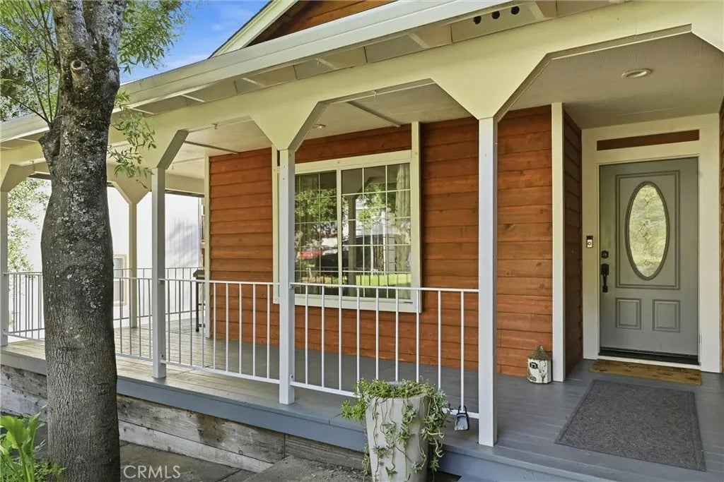 18669 Deer Hill