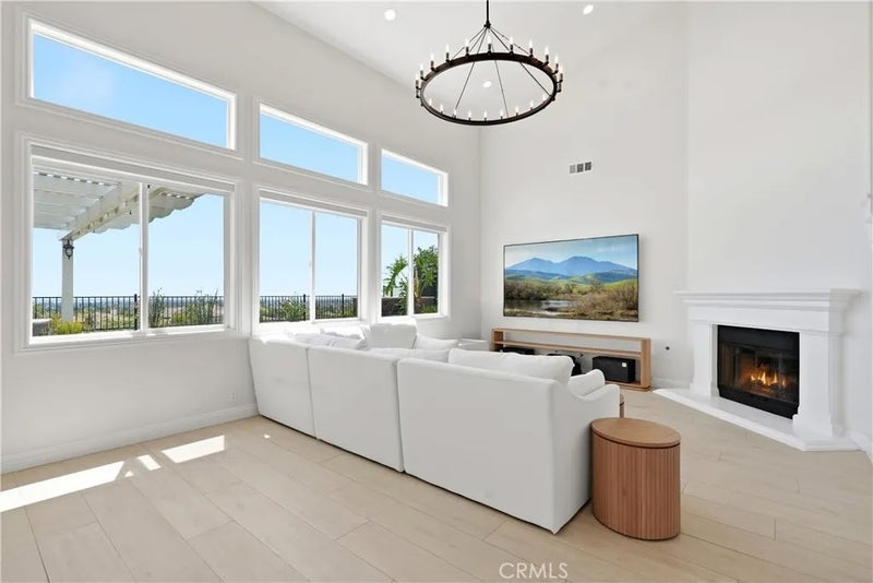 17412 Harlan Dr