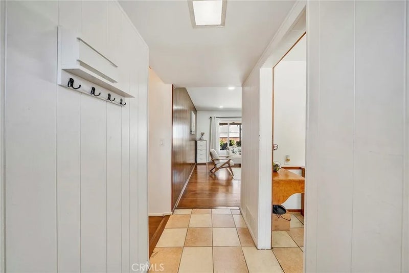 614 S Acacia