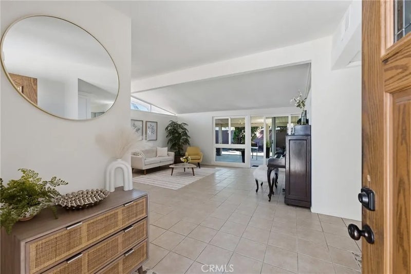 1049 E Walnut Creek Parkway