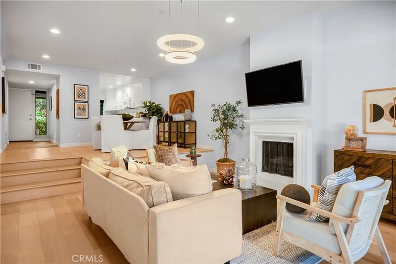 1054 Seco Street 106