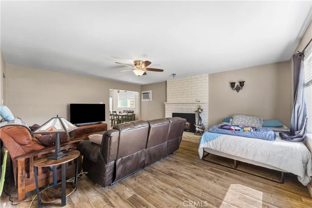 107 Brentwood