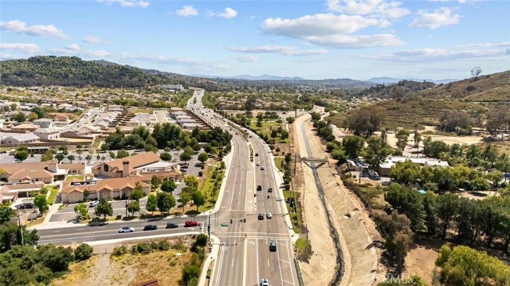 Photo of 3632 Foxley Dr, Escondido, CA 92027 (MLS # PT26096571)