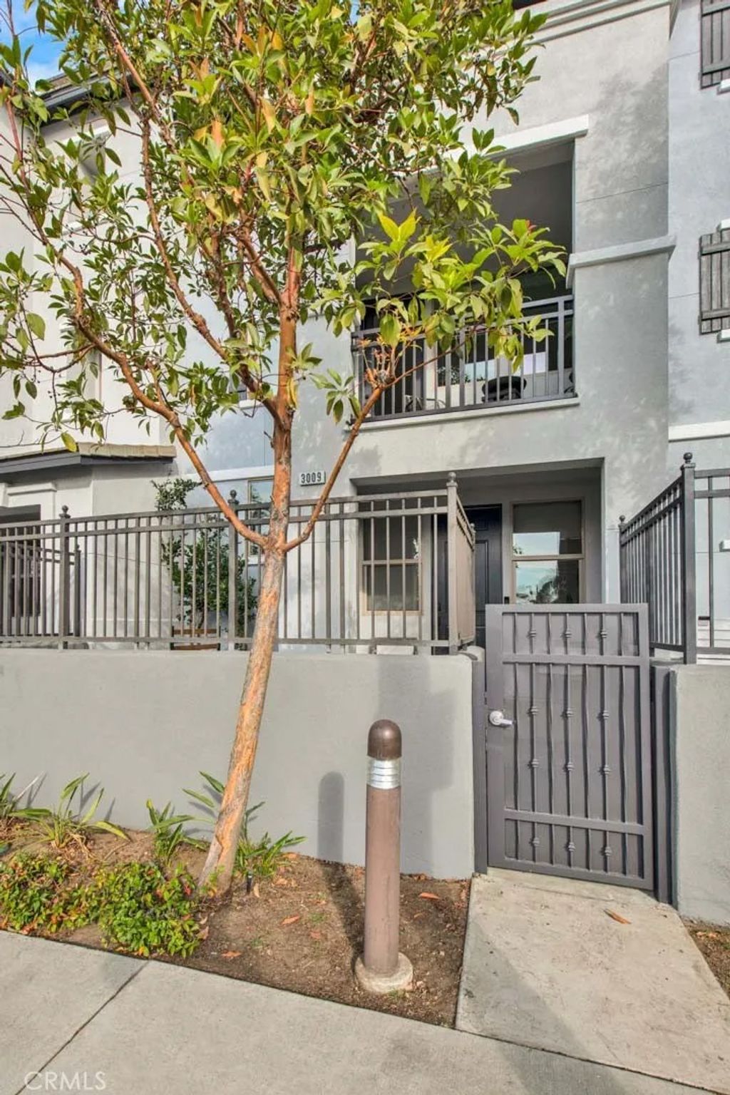 Photo of 3009 E Pacific Coast, Signal Hill, CA 90807 (MLS # OC26066666)