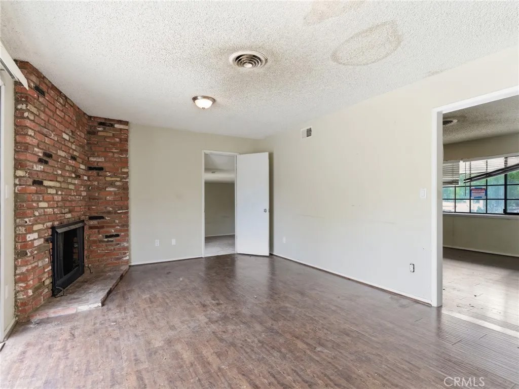 10127 Foothill Boulevard